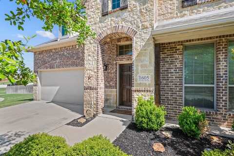 1605 Sandle Wood Drive, Weatherford, TX 76087