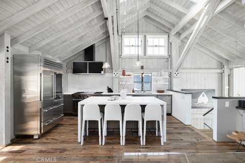 604 Begonia Avenue, Corona Del Mar, CA 92625