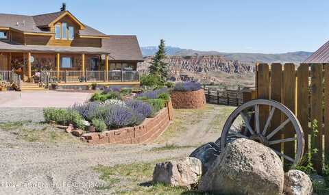 14 TABLE TOP Drive, Dubois, WY 82513