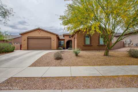 8561 N Gallant Fox Drive, Tucson, AZ 85704