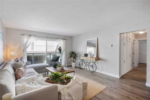 15 15th Street 6, Hermosa Beach, CA 90254