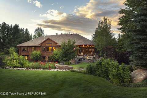 2035 TOMAHAWK Trail, Victor, ID 83455