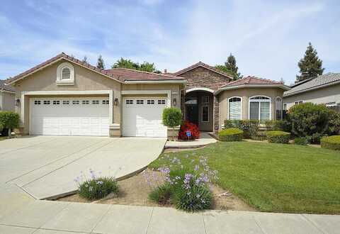2888 Muncie Avenue E, Fresno, CA 93720