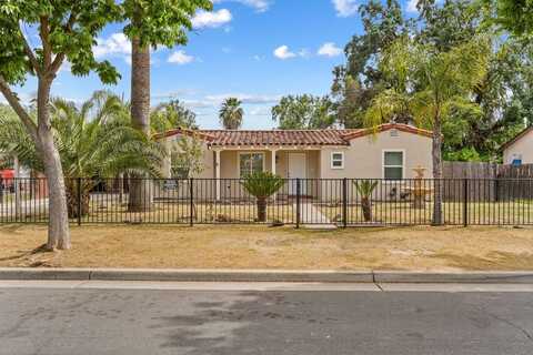 2944 Normal Avenue E, Fresno, CA 93703