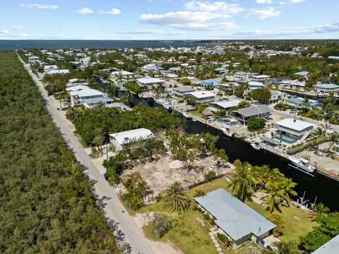972 Shaw Drive, Key Largo, FL 33037