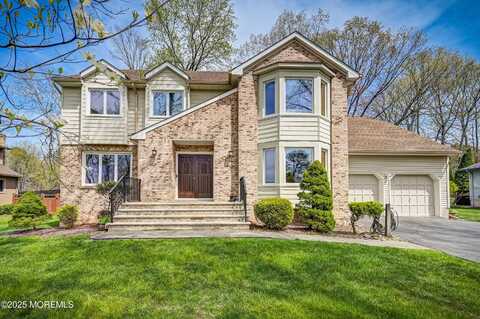 6 Cambridge Court, Manalapan, NJ 07726