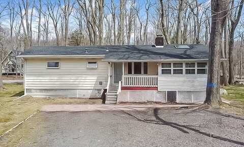 103 Aster Place, Tobyhanna, PA 18466