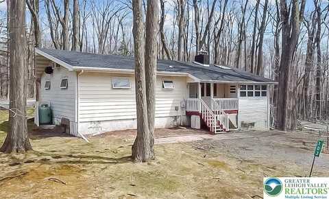 103 Aster Place, Coolbaugh Twp, PA 18466
