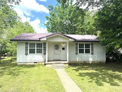 317 Cedar ST, Stilwell, OK 74960