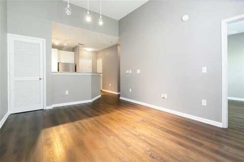 10 PERIMETER SUMMIT Boulevard NE, Brookhaven, GA 30319