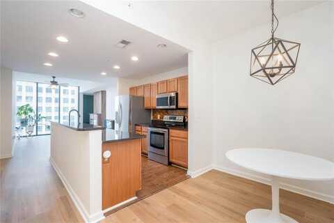 3040 Peachtree Road NW, Atlanta, GA 30305