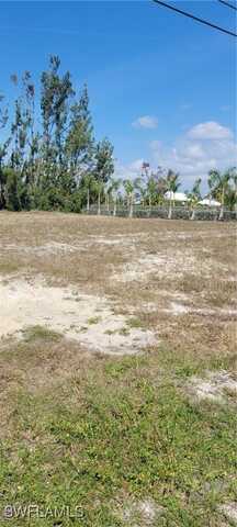 3217 NW 21st Street, Cape Coral, FL 33993