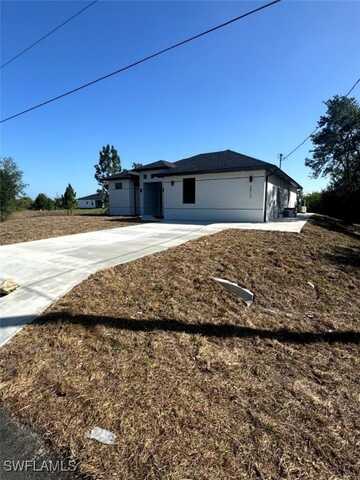 2012 Venice Avenue N, Lehigh Acres, FL 33971