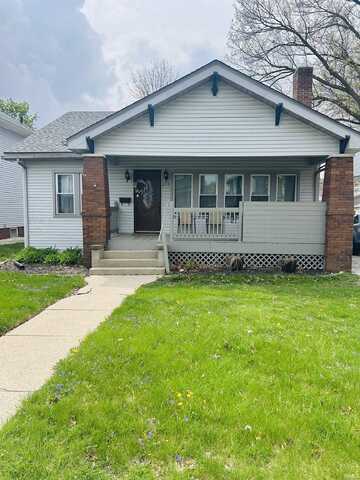 215 S Cornell Circle, Fort Wayne, IN 46807