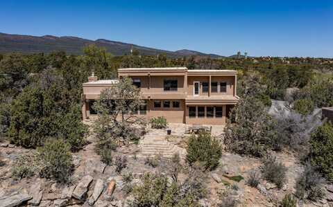 19 HIGH COUNTRY Drive, Cedar Crest, NM 87008