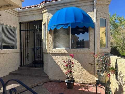 586 EASTLAKE Drive SE, Rio Rancho, NM 87124