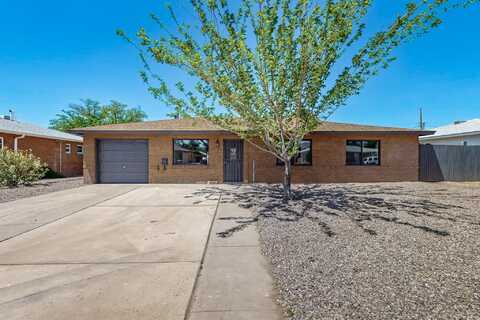 2227 INEZ Drive NE, Albuquerque, NM 87110