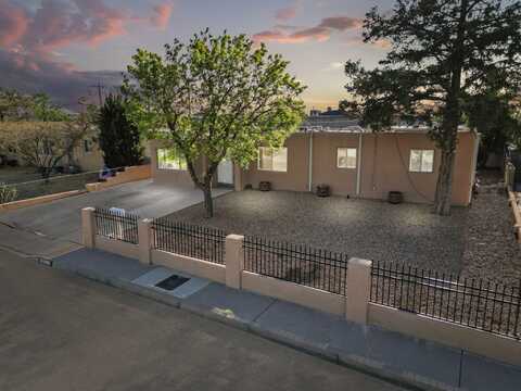 3329 MADEIRA Drive NE, Albuquerque, NM 87110