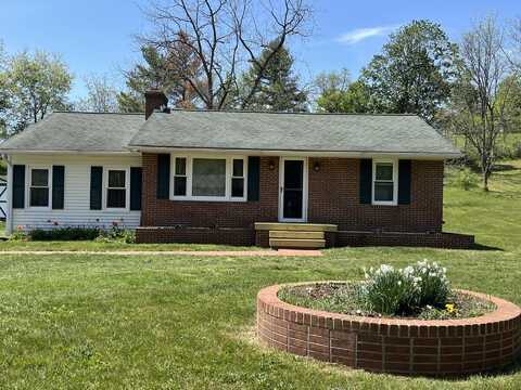 911 OLD WHITE HILL RD, STUARTS DRAFT, VA 24477