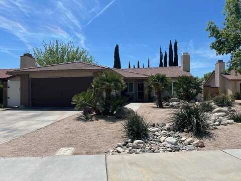 1832 Louise Avenue, Lancaster, CA 93534
