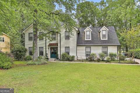 215 Calgary Dr., Peachtree City, GA 30269