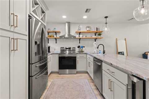 618 Harbour Oaks Drive, Saint Simons Island, GA 31522