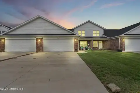 6604 Eagle Wood Dr, Louisville, KY 40272