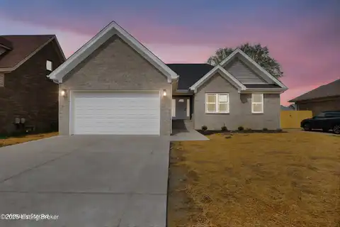 6322 Winding Stream Dr, Louisville, KY 40272