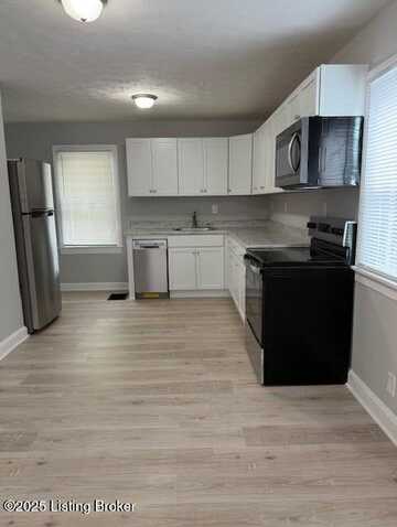 610 Compton St, Louisville, KY 40208