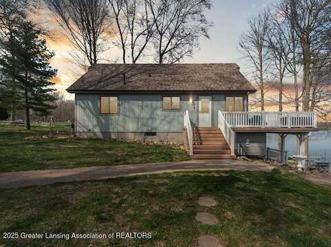 10237 Lakeside Drive, Perrinton, MI 48871