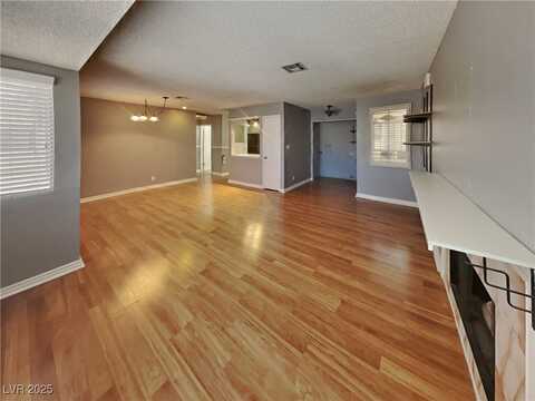 5043 Spencer Street, Las Vegas, NV 89119