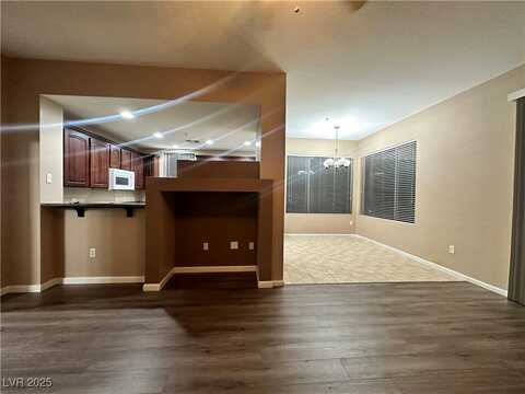 19 E Agate Avenue, Las Vegas, NV 89123