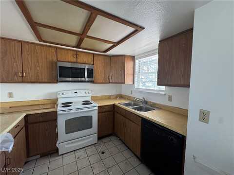 3823 S Maryland Parkway, Las Vegas, NV 89119