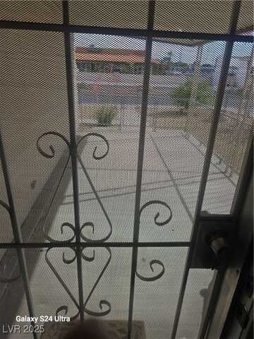 93 Sir George Drive, Las Vegas, NV 89110