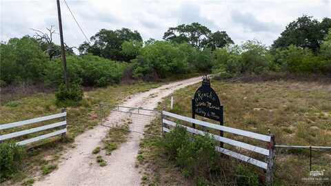 498 Brooks County Road 406, Falfurrias, TX 78355