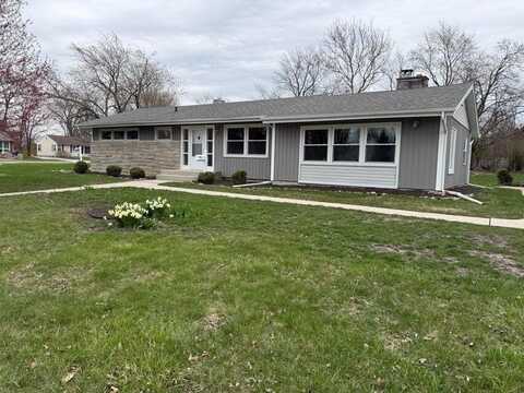 105 E Elizabeth Drive, Crown Point, IN 46307