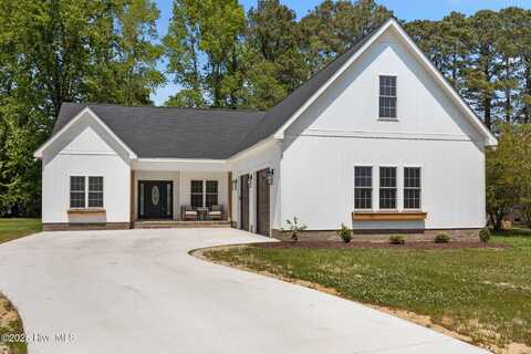 210 Crown Drive, Washington, NC 27889