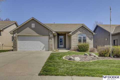 8803 S 100 Street, La Vista, NE 68128