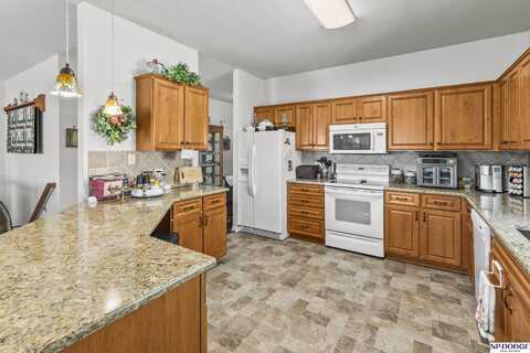 5041 S 190th Street, Omaha, NE 68135