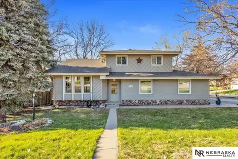 3739 Lawnwood Drive, Bellevue, NE 68123