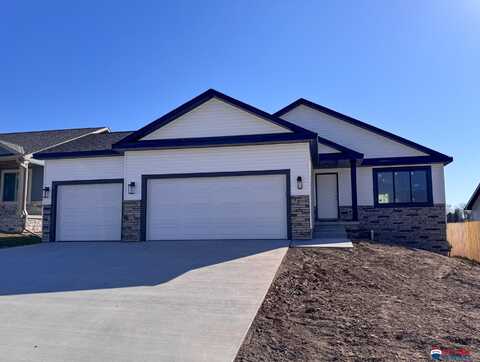 614 Woodsage Road, Seward, NE 68434