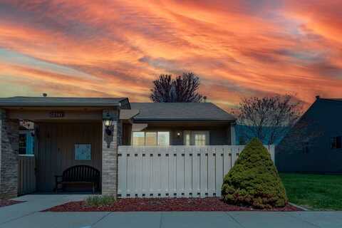 62341 Arlington Cir, South Lyon, MI 48178
