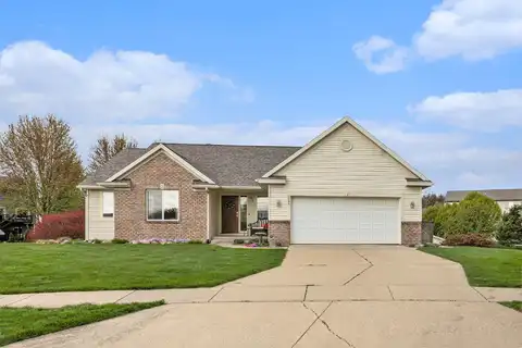 6040 N Costner Court SE, Caledonia, MI 49316