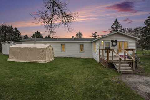 4764 S Greenville Road, Greenville, MI 48838