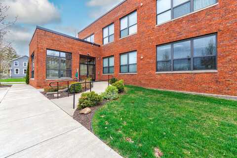 525 SUPERIOR Street, South Haven, MI 49090