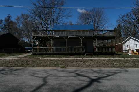 321 N Line Street, Chesaning, MI 48616