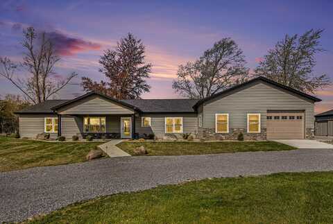60180 S Burr Oak Road, Colon, MI 49040