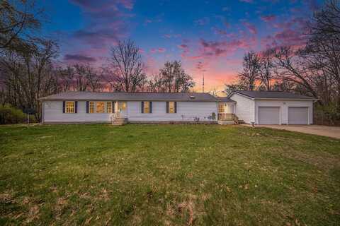 8615 E Chicago Road, Horton, MI 49246