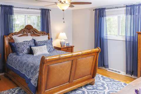 11630 Mcclumpha Road, Plymouth, MI 48170