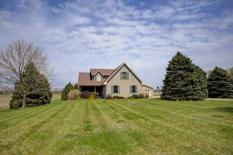 1414 Plains Road, Leslie, MI 49251